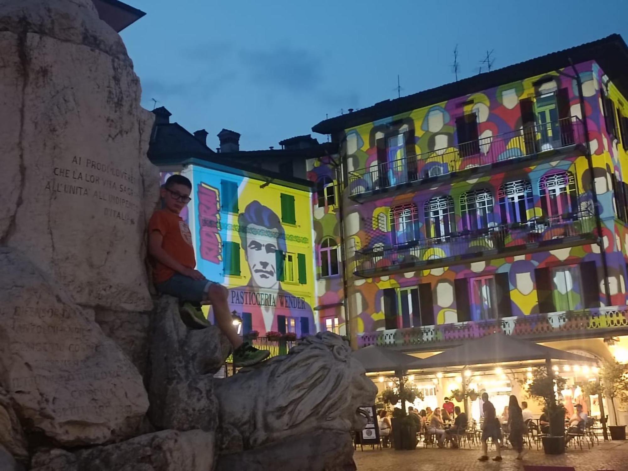 Luminoso Appartamento Vista Lago Solto Collina Eksteriør bilde